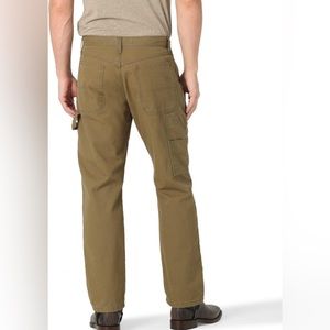 NWOT - Wrangler Men's Carpenter Jean, Loose fit, Hammer loop